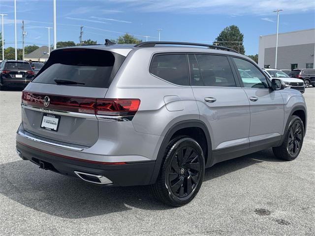 new 2024 Volkswagen Atlas car, priced at $44,061