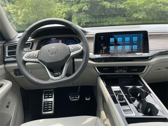 new 2025 Volkswagen Atlas car, priced at $51,266