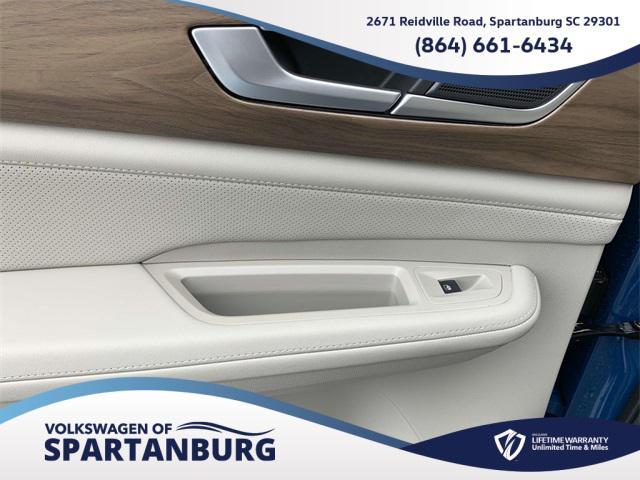 new 2025 Volkswagen Atlas car, priced at $41,380