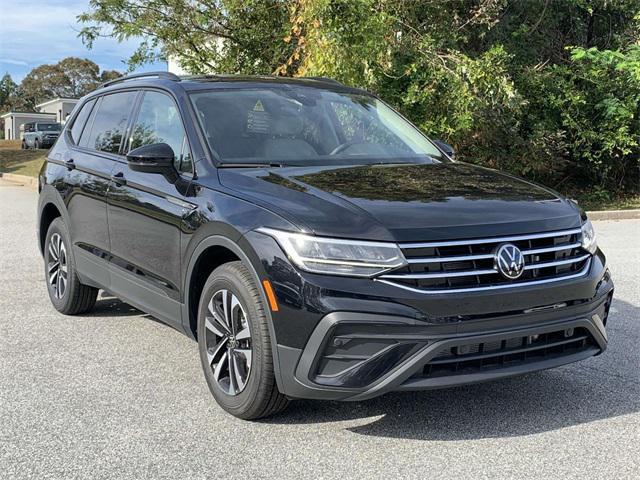 new 2024 Volkswagen Tiguan car, priced at $27,811