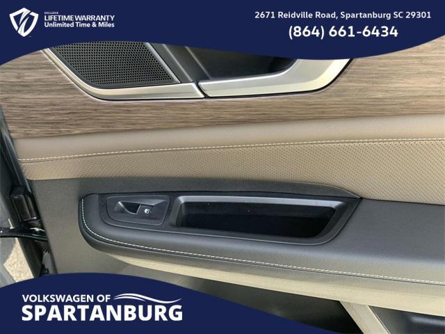 new 2025 Volkswagen Atlas car, priced at $47,666