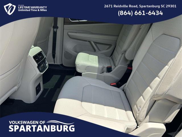 new 2025 Volkswagen Atlas car, priced at $45,191
