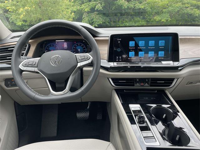 new 2025 Volkswagen Atlas car, priced at $39,954