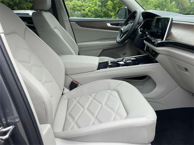 new 2025 Volkswagen Atlas car, priced at $39,954