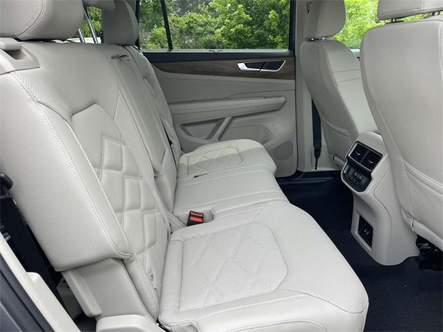 new 2025 Volkswagen Atlas car, priced at $39,954