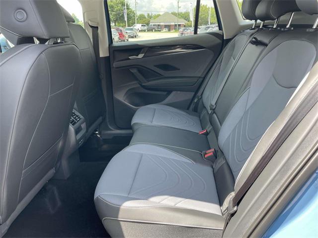 new 2025 Volkswagen Tiguan car, priced at $32,298