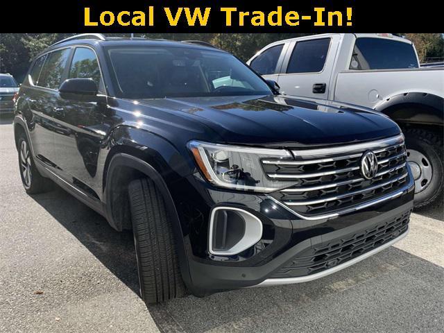 used 2024 Volkswagen Atlas car, priced at $36,498