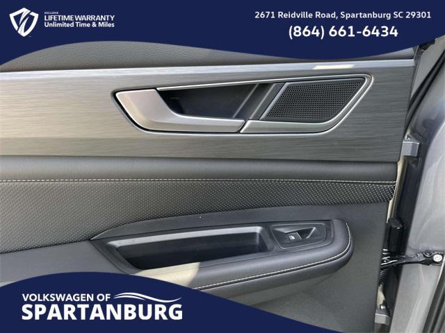 new 2025 Volkswagen Atlas Cross Sport car, priced at $40,937