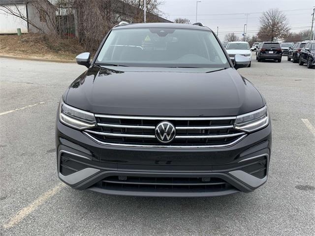 new 2024 Volkswagen Tiguan car, priced at $33,666