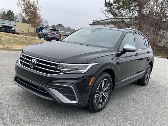 new 2024 Volkswagen Tiguan car, priced at $33,666