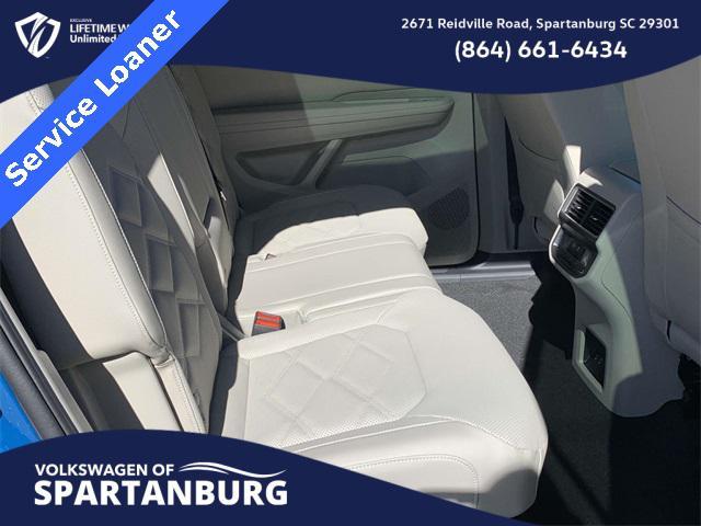 new 2025 Volkswagen Atlas car, priced at $44,036