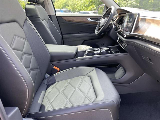 new 2025 Volkswagen Atlas car, priced at $42,516