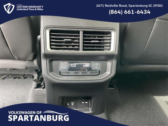 new 2025 Volkswagen Atlas car, priced at $41,148