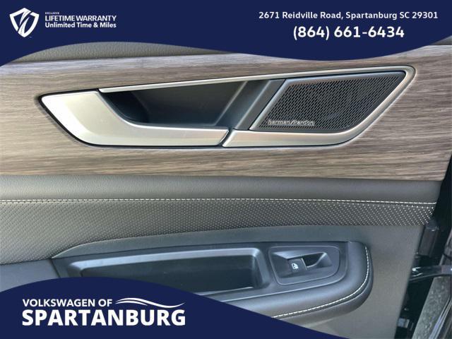 new 2025 Volkswagen Atlas car, priced at $50,016