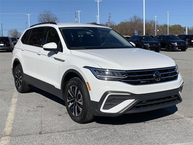 new 2024 Volkswagen Tiguan car, priced at $27,811