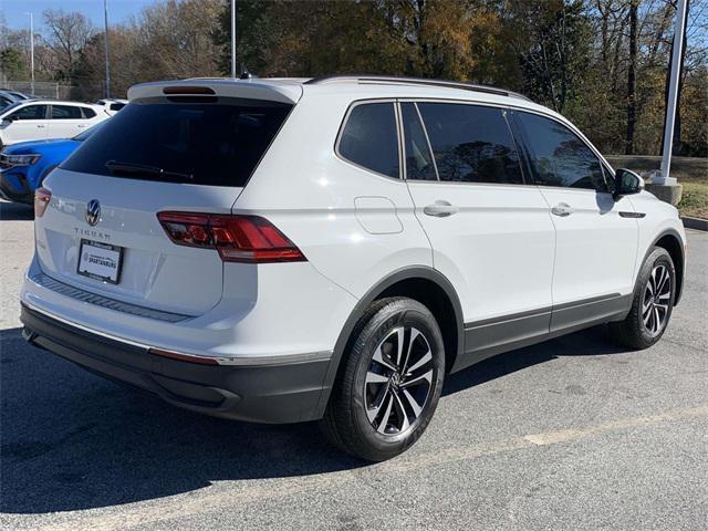 new 2024 Volkswagen Tiguan car, priced at $27,811