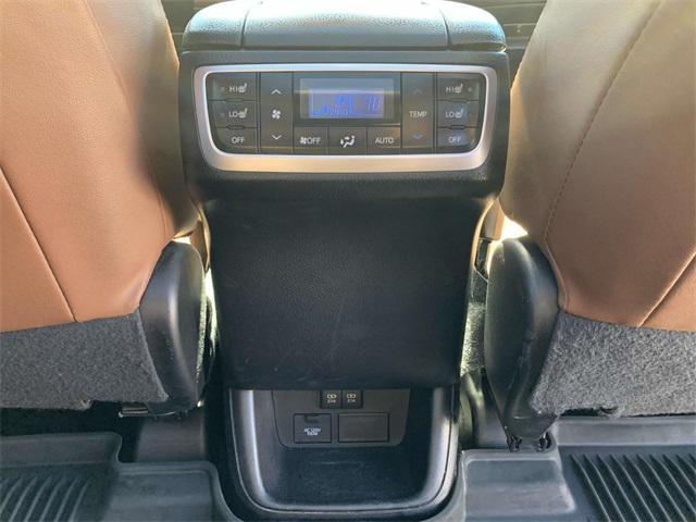 used 2019 Toyota Highlander Hybrid car, priced at $32,997