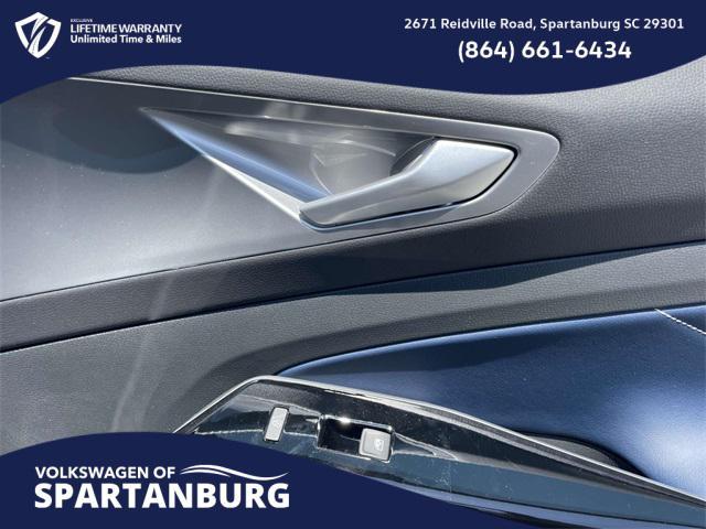 new 2025 Volkswagen ID.4 car, priced at $51,136