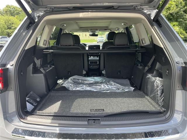 new 2025 Volkswagen Atlas car, priced at $43,619