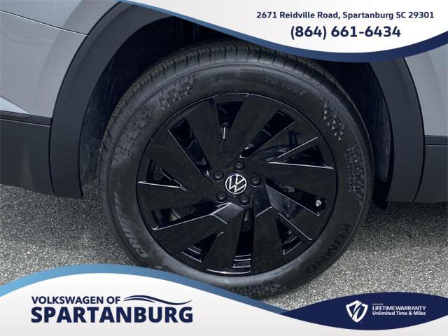 new 2025 Volkswagen Atlas car, priced at $46,087