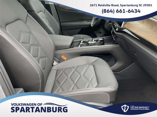 new 2025 Volkswagen Atlas car, priced at $46,087