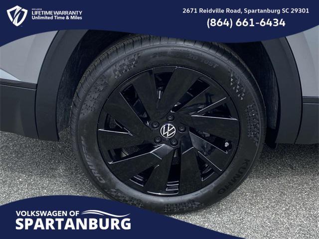 new 2025 Volkswagen Atlas car, priced at $44,837