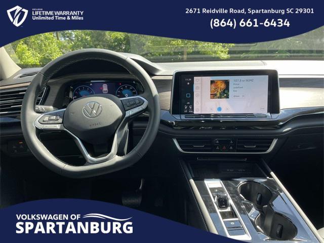 new 2025 Volkswagen Atlas car, priced at $48,611