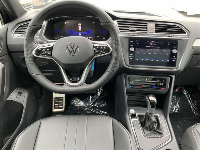 new 2024 Volkswagen Tiguan car, priced at $35,141