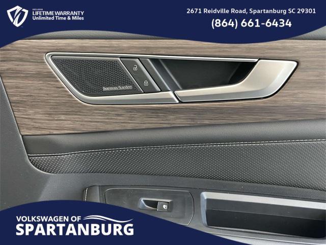 new 2025 Volkswagen Atlas car, priced at $50,668
