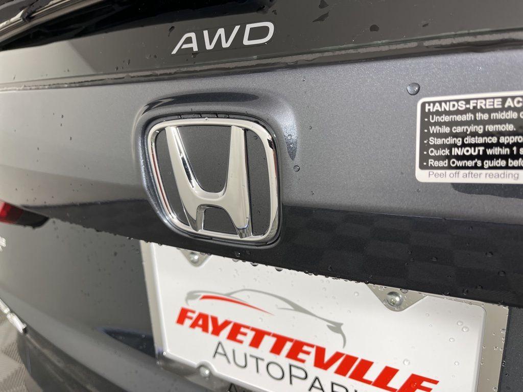 new 2025 Honda CR-V Hybrid car