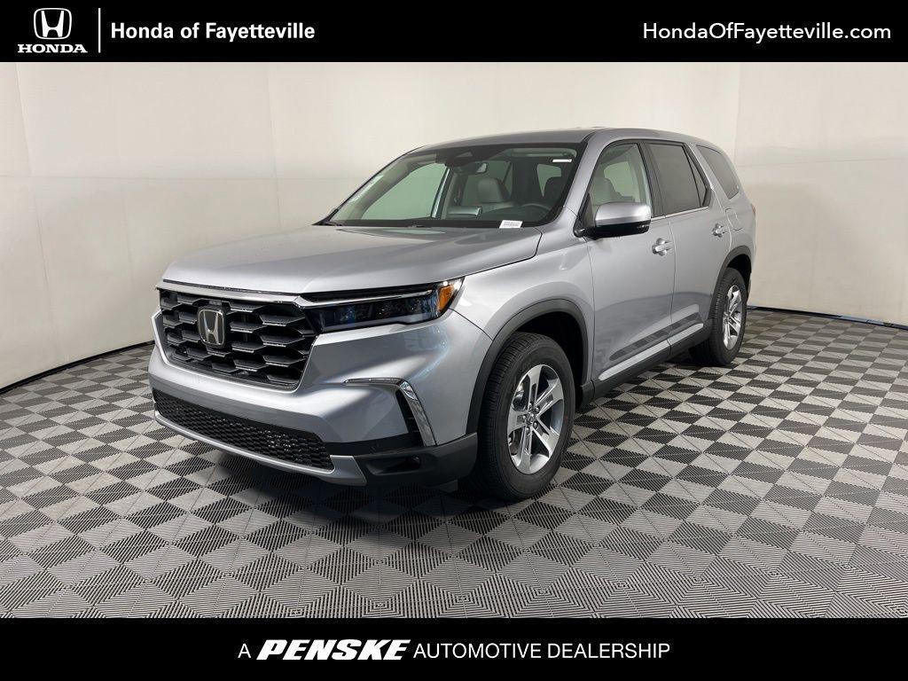new 2025 Honda Pilot car, priced at $45,725