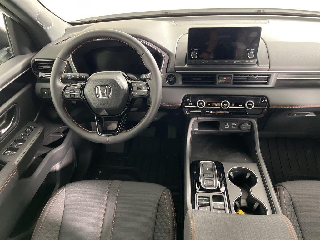 new 2025 Honda Pilot car, priced at $44,250