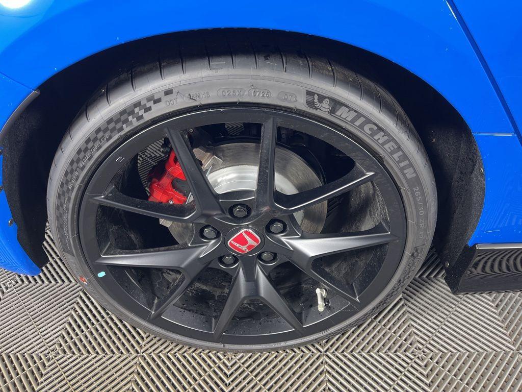 new 2025 Honda Civic Type R car, priced at $47,545