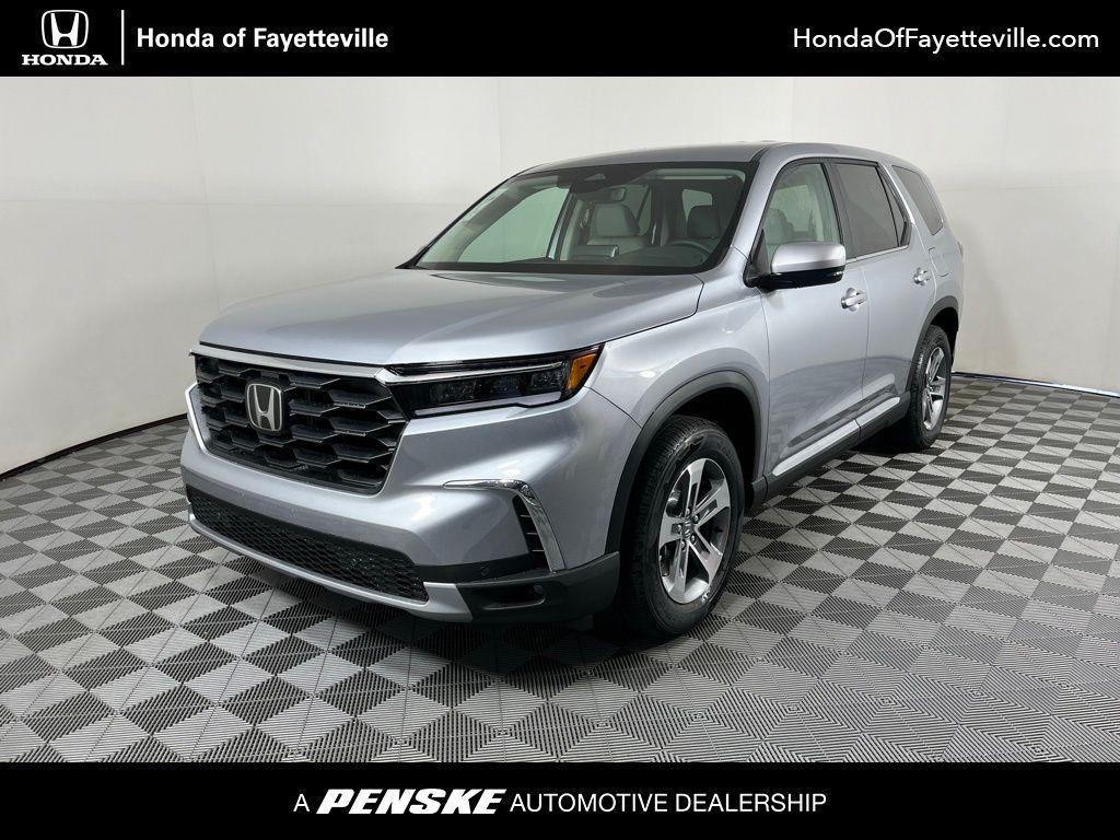 new 2025 Honda Pilot car, priced at $43,988