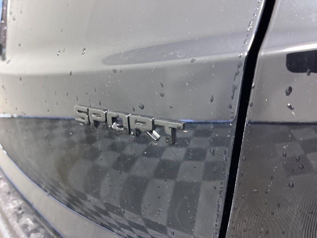 new 2026 Honda CR-V Hybrid car, priced at $38,580