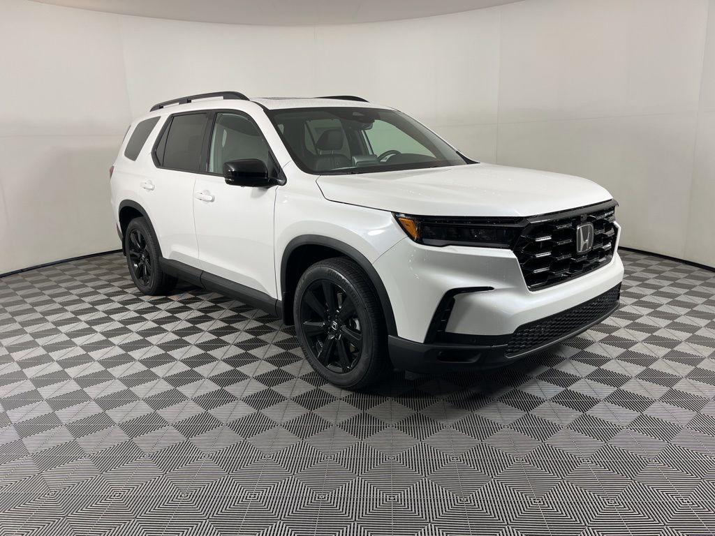 new 2025 Honda Pilot car, priced at $57,215
