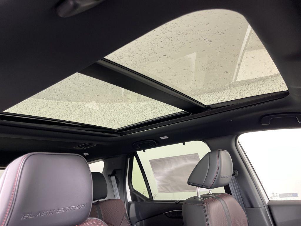 new 2025 Honda Pilot car, priced at $57,215
