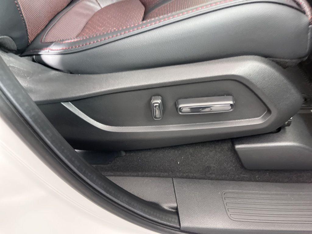 new 2025 Honda Pilot car, priced at $57,215