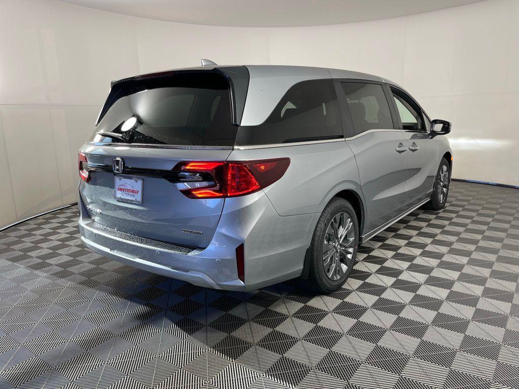 new 2025 Honda Odyssey car, priced at $48,005