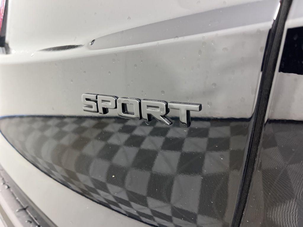 new 2026 Honda CR-V Hybrid car, priced at $41,675