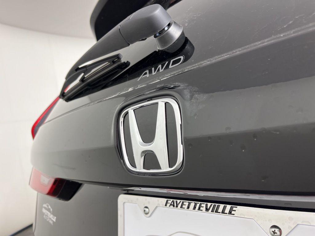new 2026 Honda CR-V Hybrid car, priced at $41,675