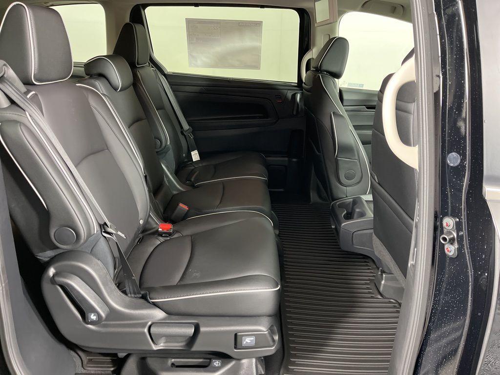 new 2026 Honda Odyssey car, priced at $48,990