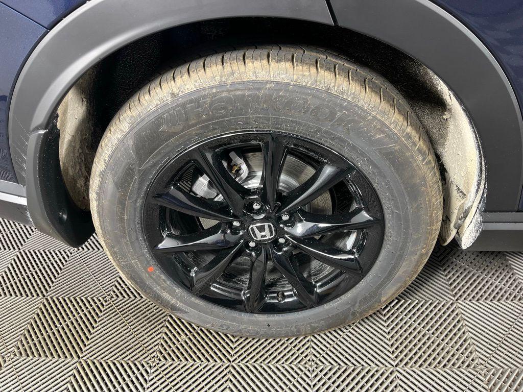 new 2026 Honda CR-V Hybrid car, priced at $40,175