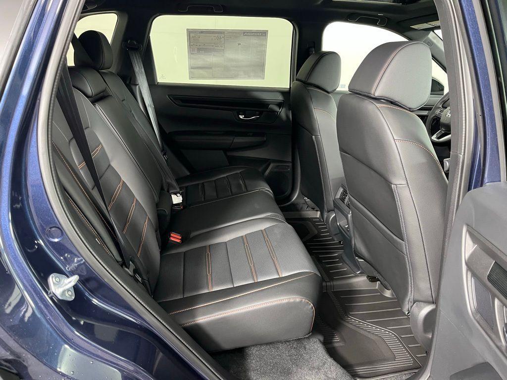 new 2026 Honda CR-V Hybrid car, priced at $40,175