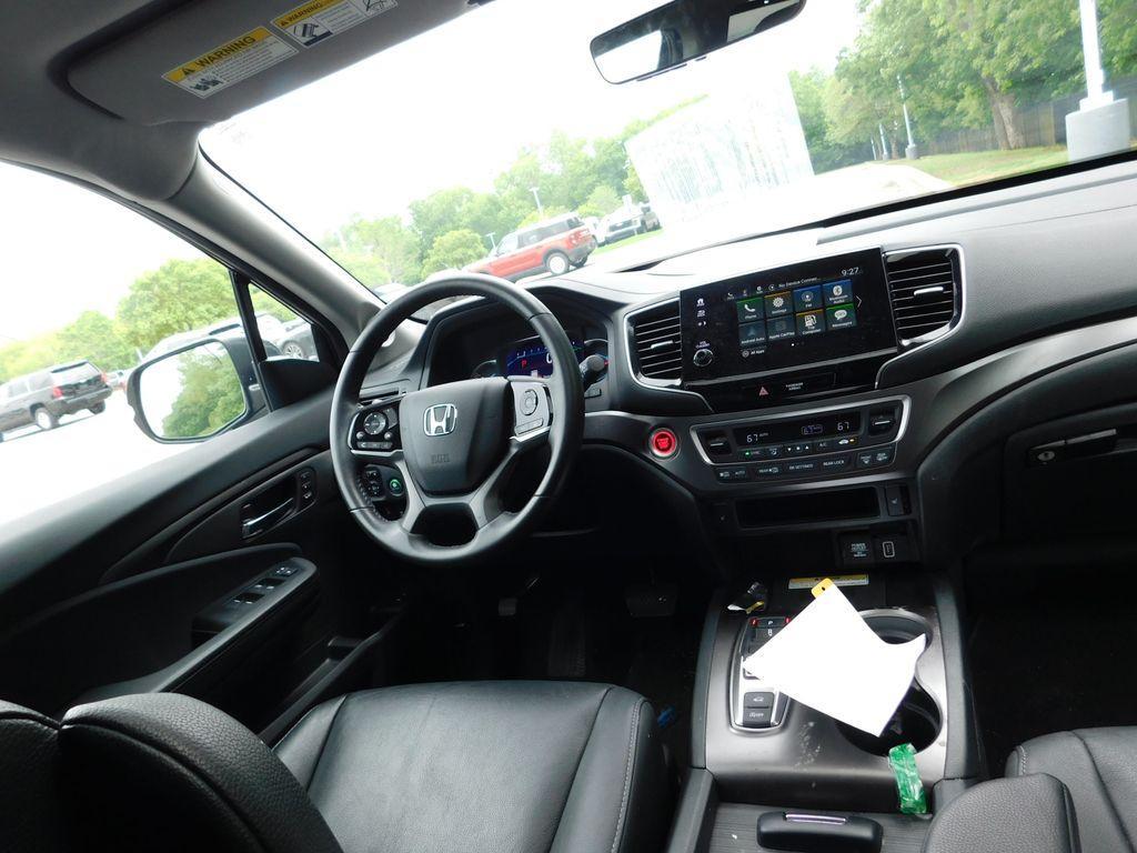 used 2022 Honda Pilot car, priced at $36,900