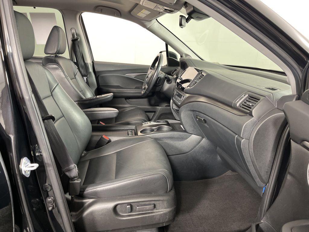used 2022 Honda Pilot car, priced at $33,379