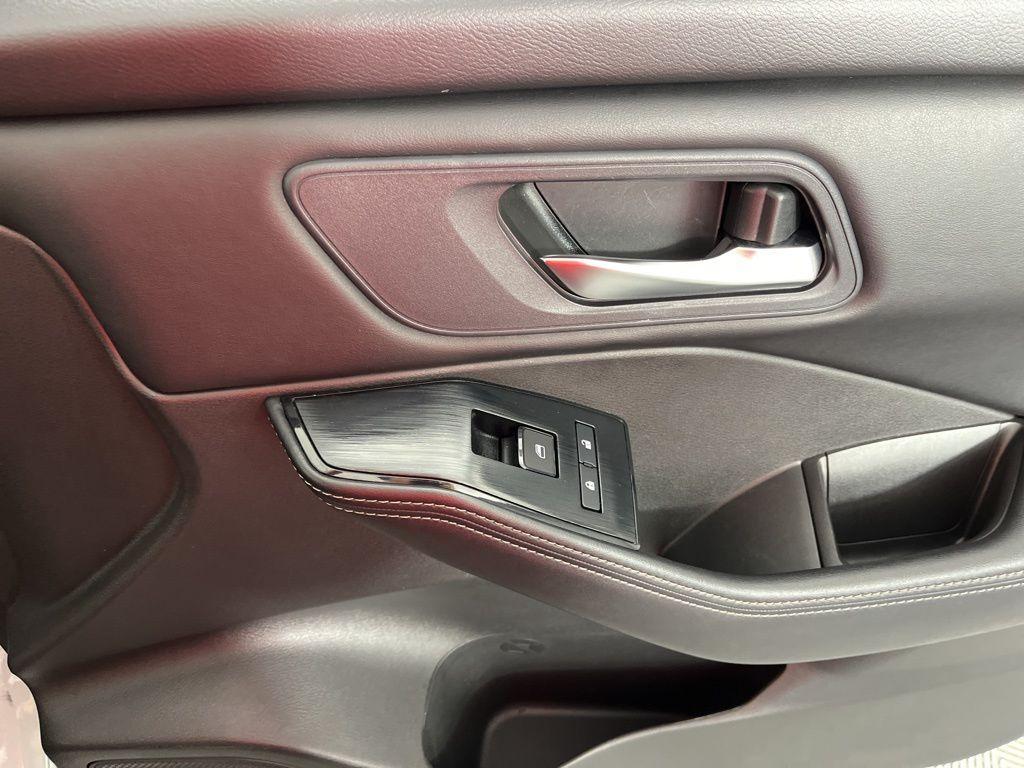 used 2024 Nissan Rogue car, priced at $22,224