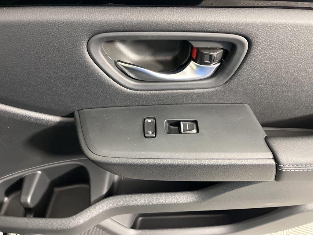 new 2025 Honda Pilot car, priced at $50,895