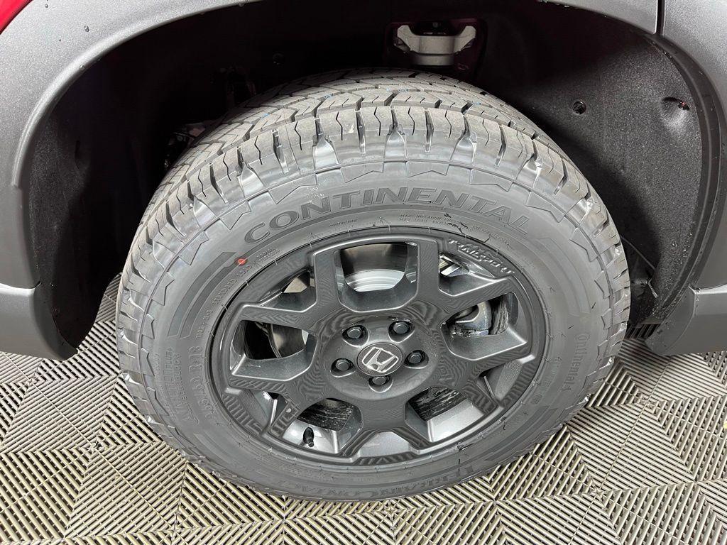 new 2025 Honda Pilot car, priced at $51,350