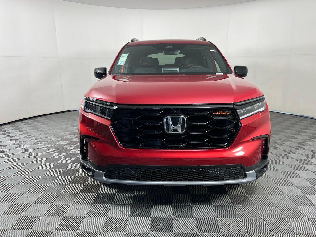 new 2025 Honda Pilot car, priced at $51,350